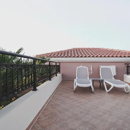 ホテル Zeus Village (adults Only) 4*